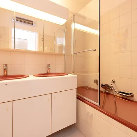 With View Of Hinterland Apartment